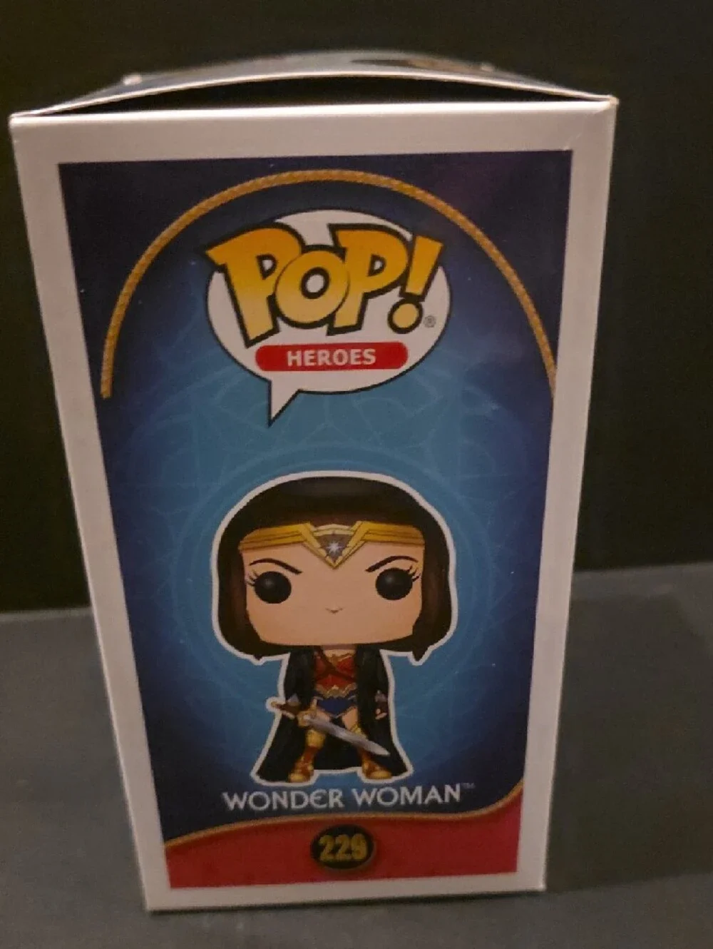 Funko Wonder Woman Pop! Heroes Figure - Gold, Red & Blue - Picture 5 of 7